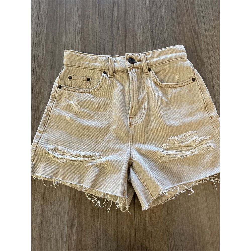 BDG Urban Outfitters Pax High Waist Short Size 25W Distressed‎